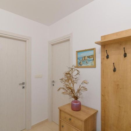 Apartman Iskra Apartment Rijeka Exterior photo